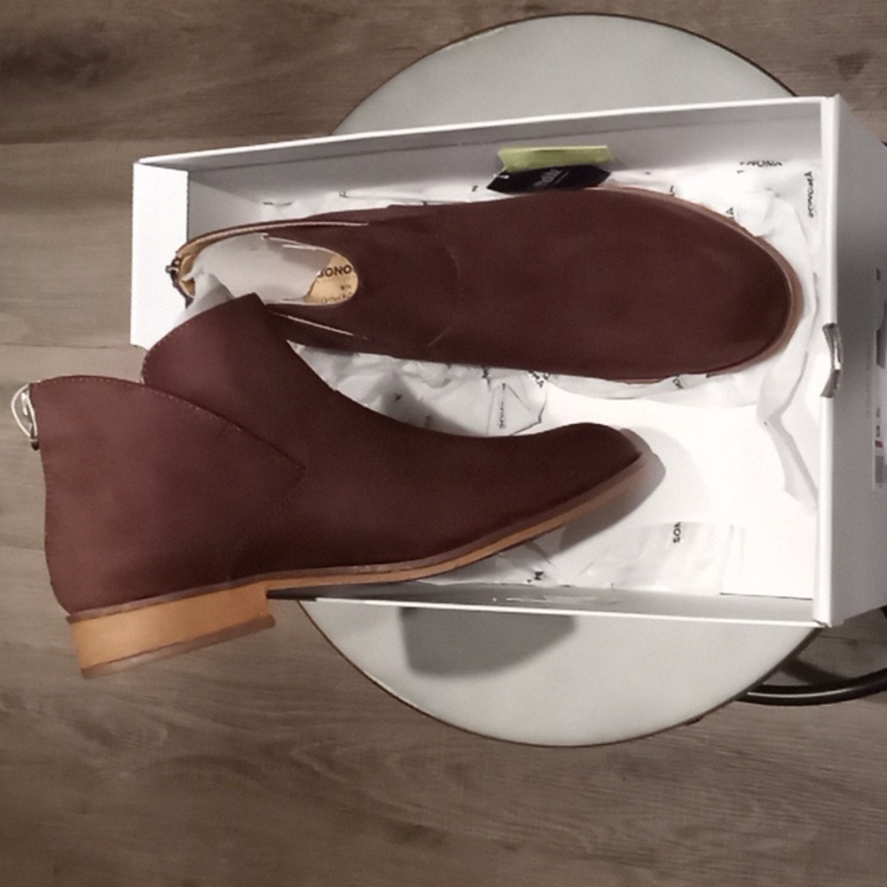 Ankle boots